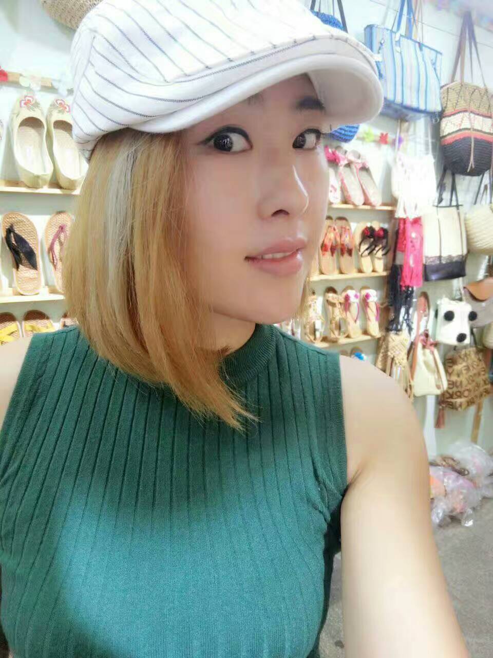 Ů������